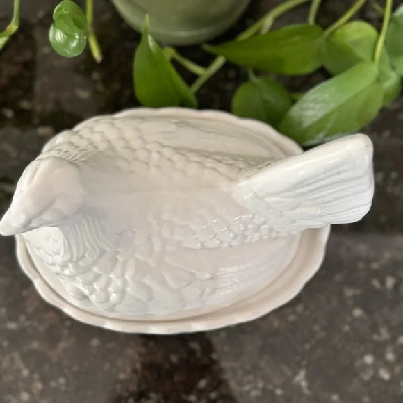 SOLD >>>Vintage nesting  hen egg storage dish - Portmeirion Pottery - Picture 4 of 10